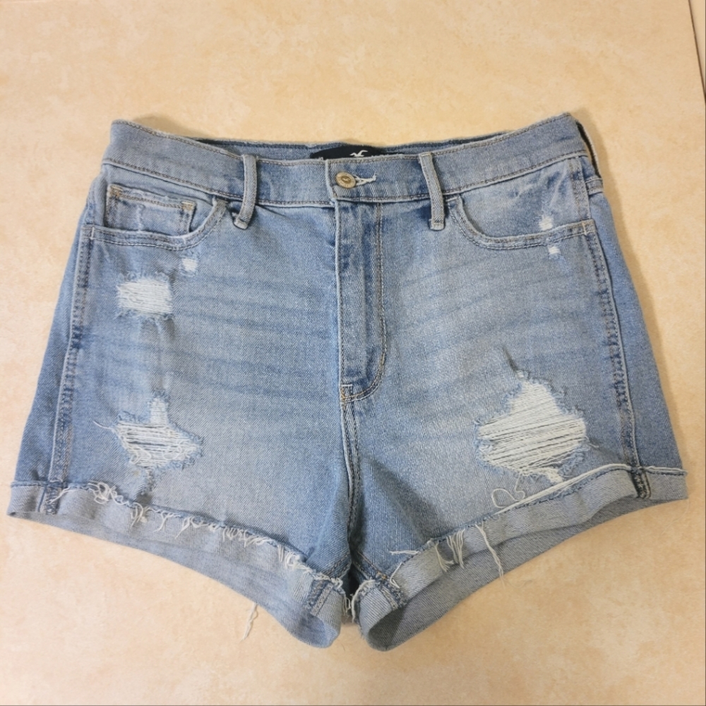 Hollister Ultra High Rise Short  sz 9